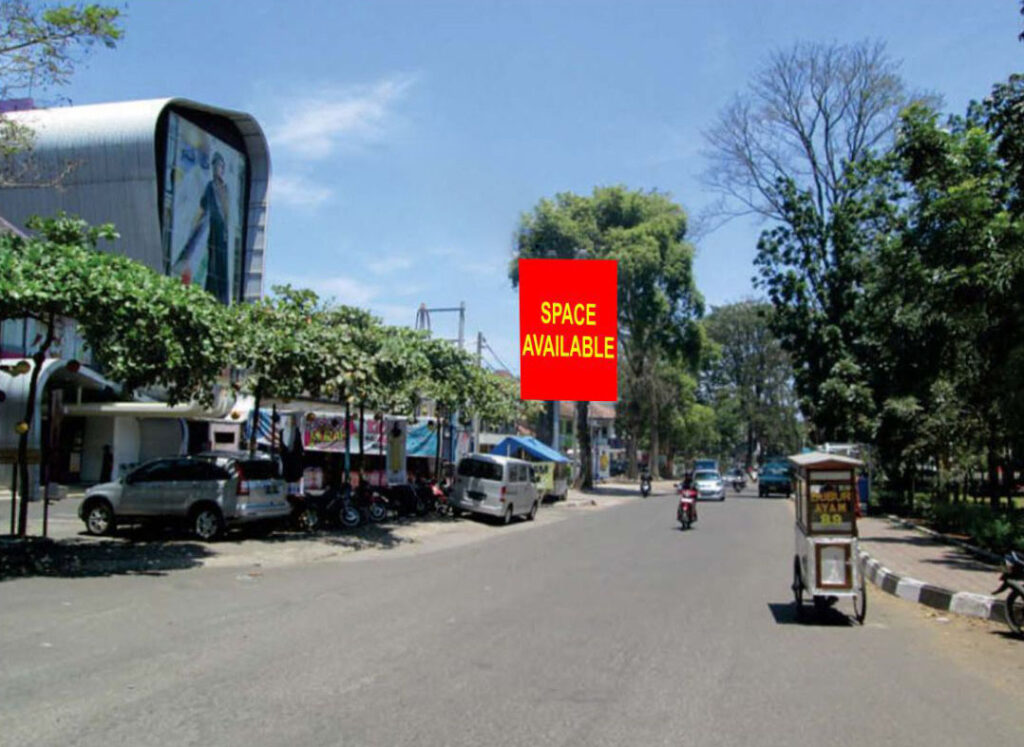 01 - billboard, 4x6, 1muka - Jl. Dipatiukur (depan Outlet Rabbani) Bandung1