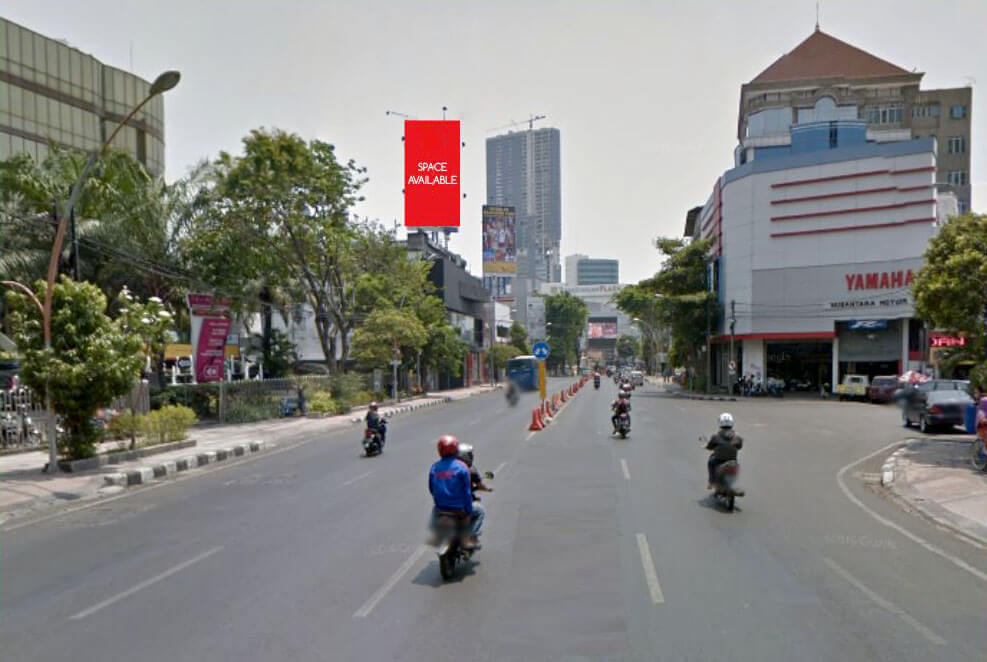 02 - Billboard 5 m x 10 m, 1 muka - Jl. Basuki Rahmat No. 42 B (di atas gedung seberang dealer motor Honda Ramayana) Surabaya