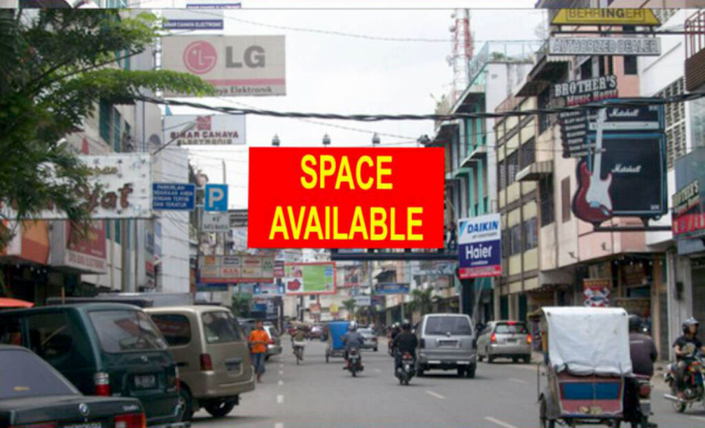 02 - Billboard 5 m x 10 m, horizontal - Jl. Asia (simpang Kuantan) Kota Medan