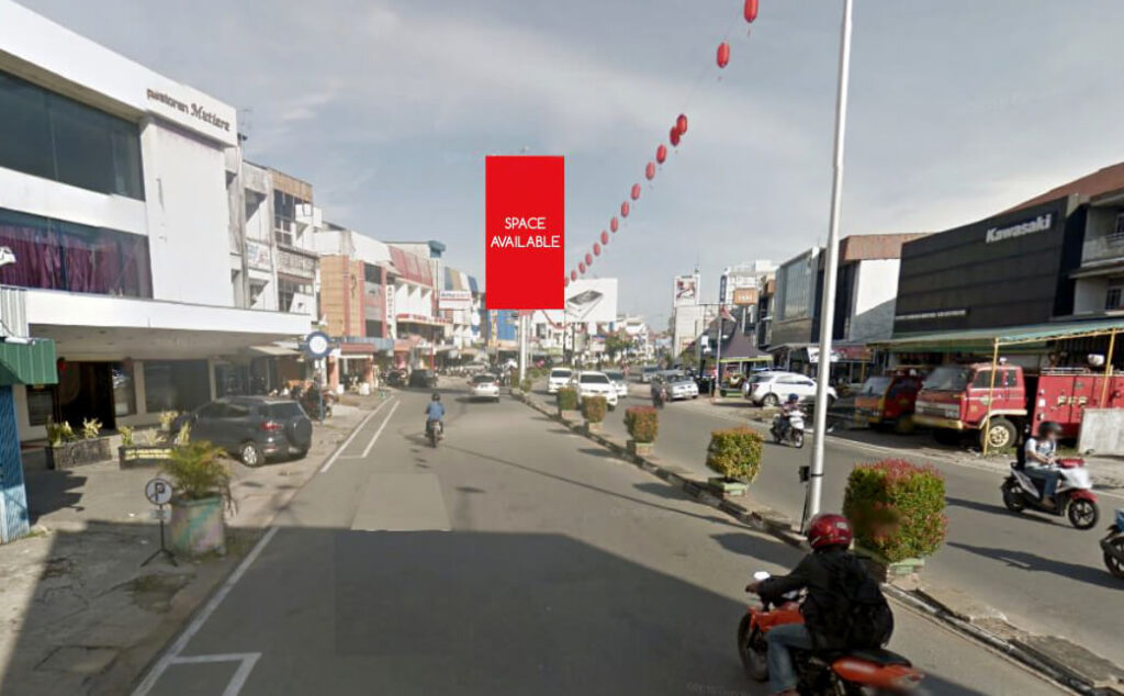 01 billboard, 4x8, 2muka, ver - Jl. Gajah Mada ( median jalan depan dealer Motor Kawasaki - Gajah Mada) Pontianak