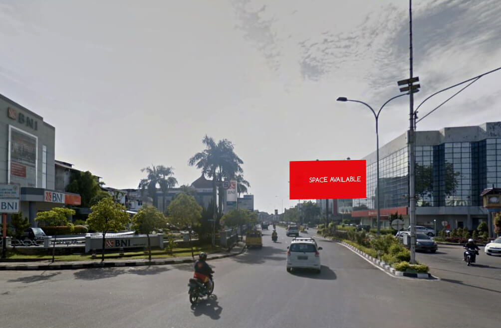 01 billboard, 5x10, 2muka, hor - Jl. Rahadi Usman (median jalan depan Bank BNI 46 dan Bank CIMB Niaga) Pontianak