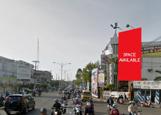 02 billboard, 4x8, 1muka - Perempatan Traffic Light Jl. Letjend S. Parman - Jl. Belitung Laut, Kota Banjarmasin