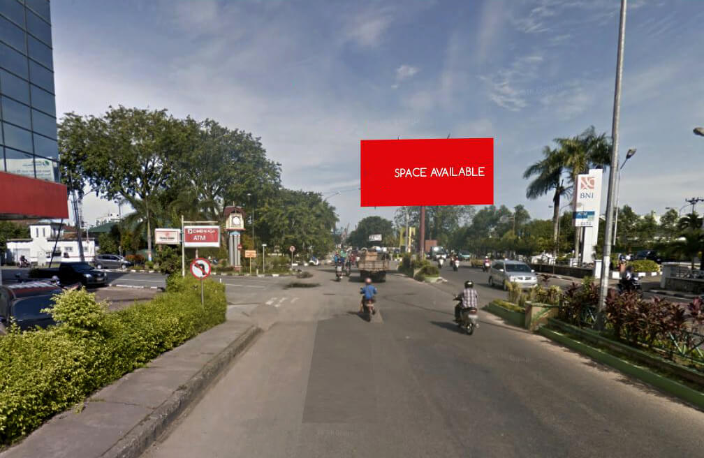 02 billboard, 5x10, 2muka, hor - Jl. Rahadi Usman (median jalan depan Bank BNI 46 dan Bank CIMB Niaga) Pontianak